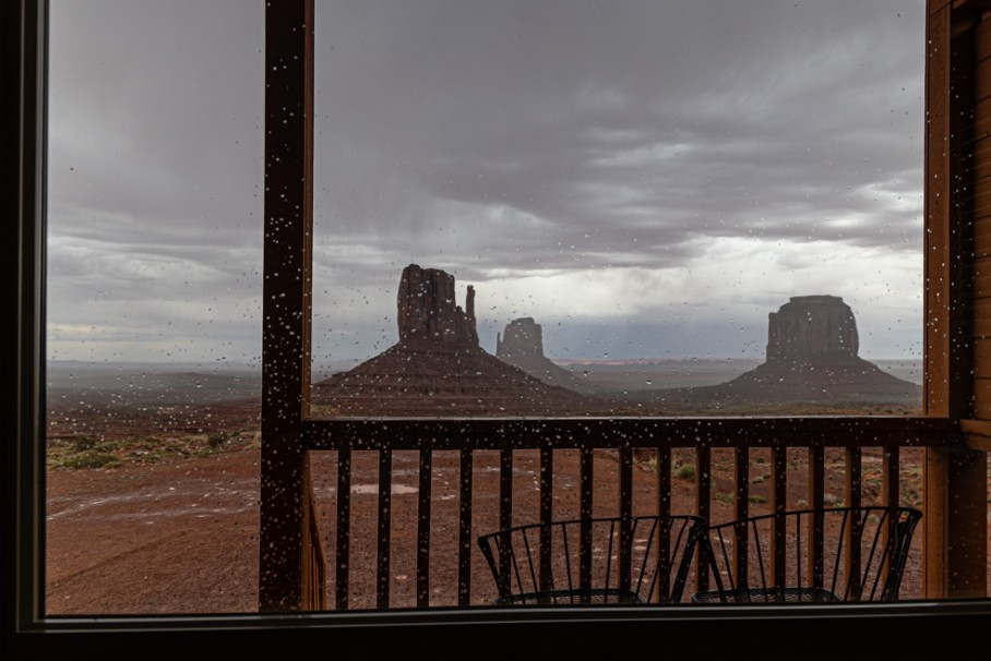 Regen im Monument Valley