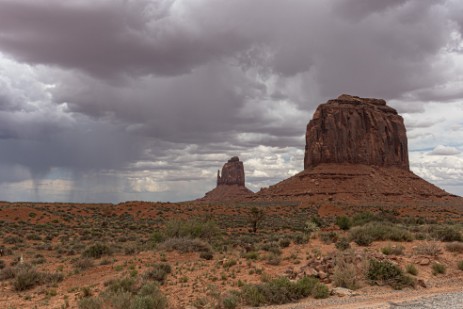 Regen im Monument Valley