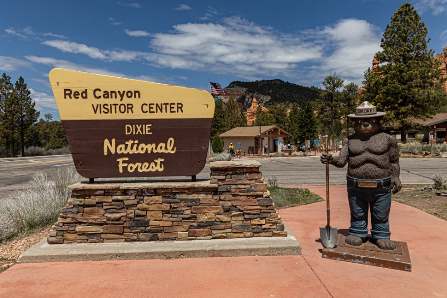 Smokey Bear bei Red Canyon Visitor Center